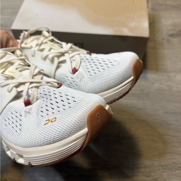 •ON CLOUD• CLOUD X4 PEARL IVORY SNEAKERS - Picture 9 of 11